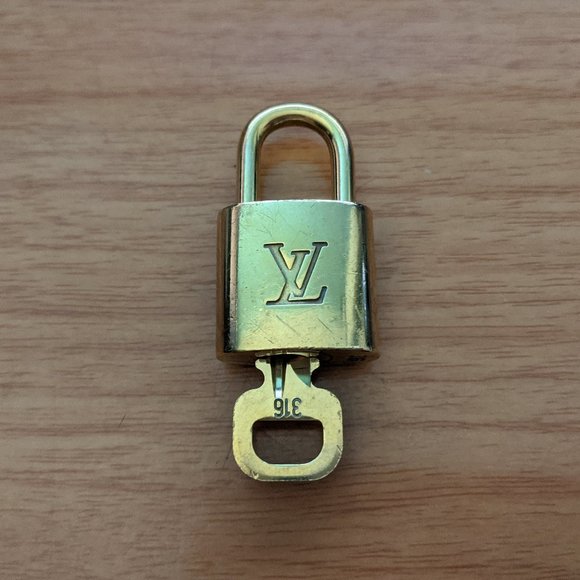 Louis Vuitton Accessories - Louis Vuitton Padlock with Key #59***